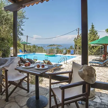 Christos & Apartment Paxos